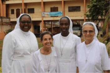 Tsjaad | Medezusters van het project | zuster Aurita Arcos van Spanje, zuster Philomène Adiome Aboya uit Kameroen en zuster Estelle Allamta van Tsjaad. 